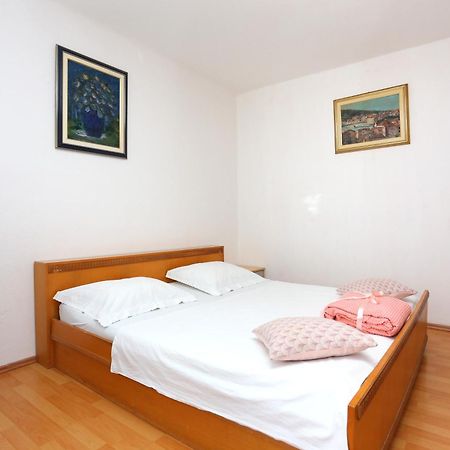 Rooms With A Parking Space Split - 17766 Quarto foto